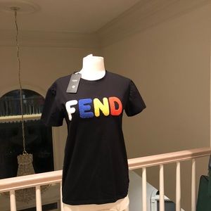 fendi t shirt color letters